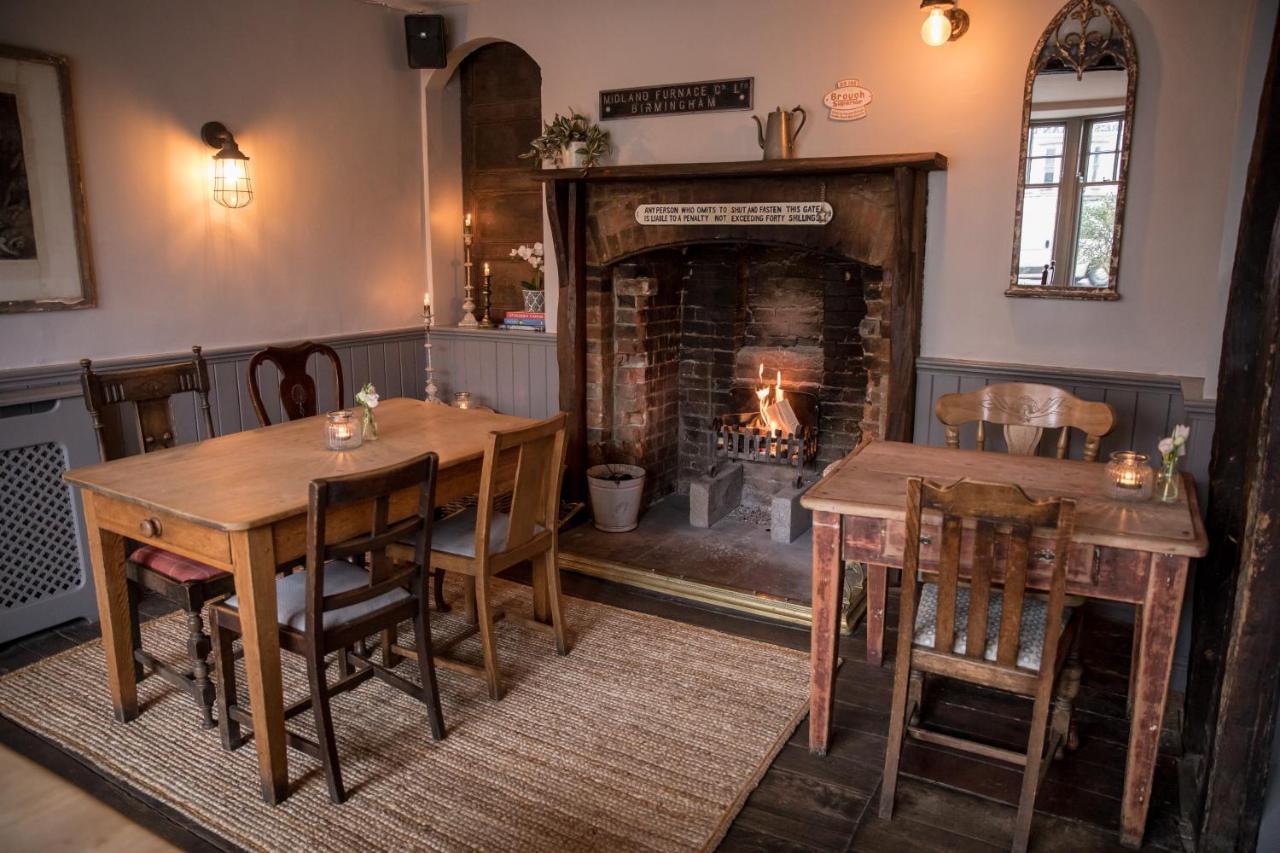 The Black Swan Inn Devizes Luaran gambar