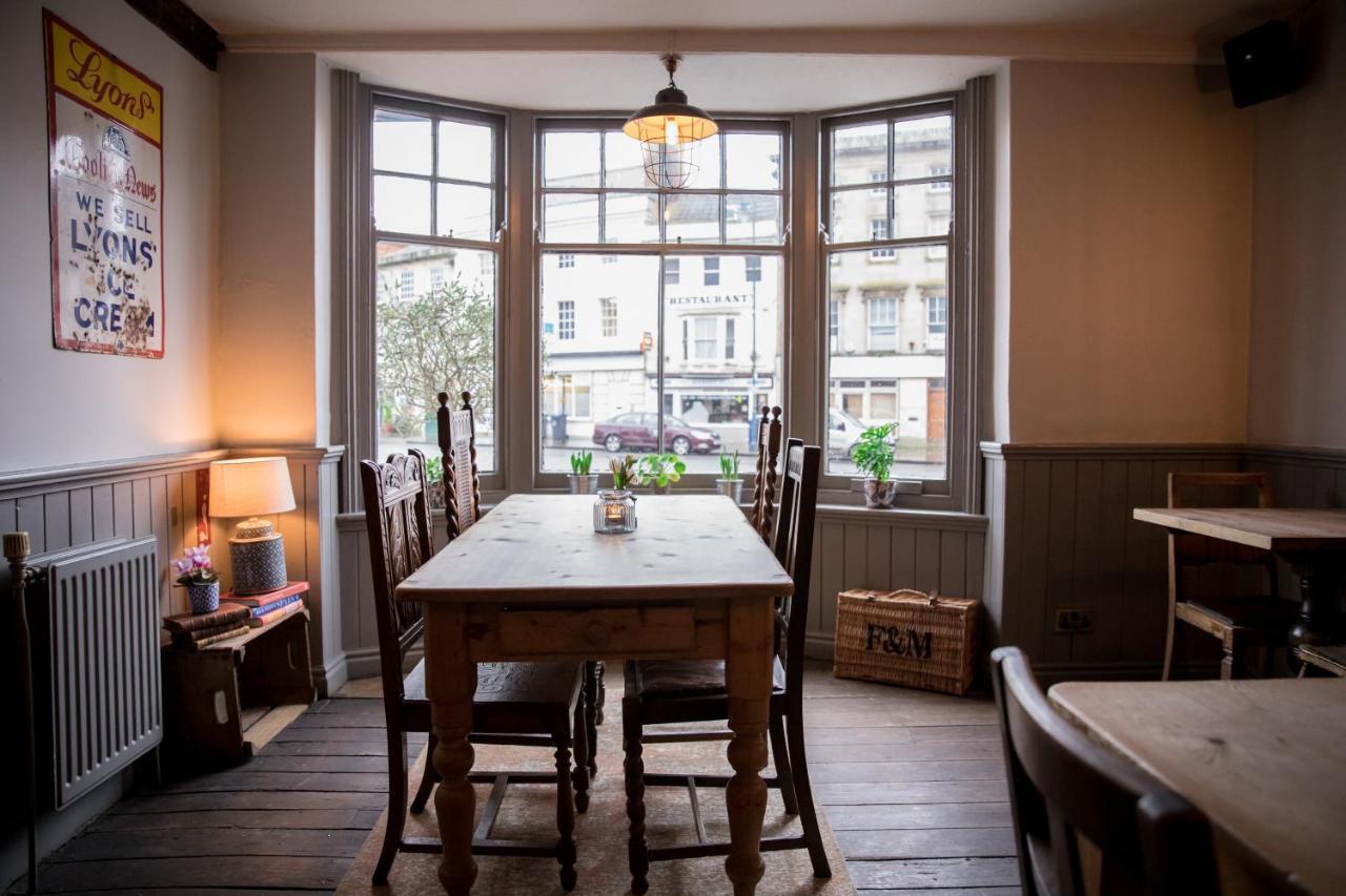 The Black Swan Inn Devizes Luaran gambar