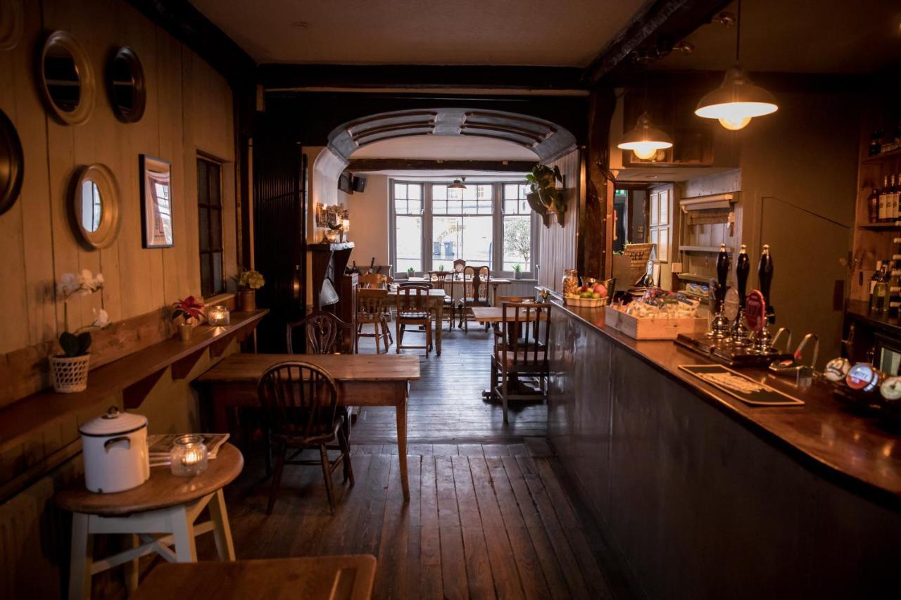 The Black Swan Inn Devizes Luaran gambar